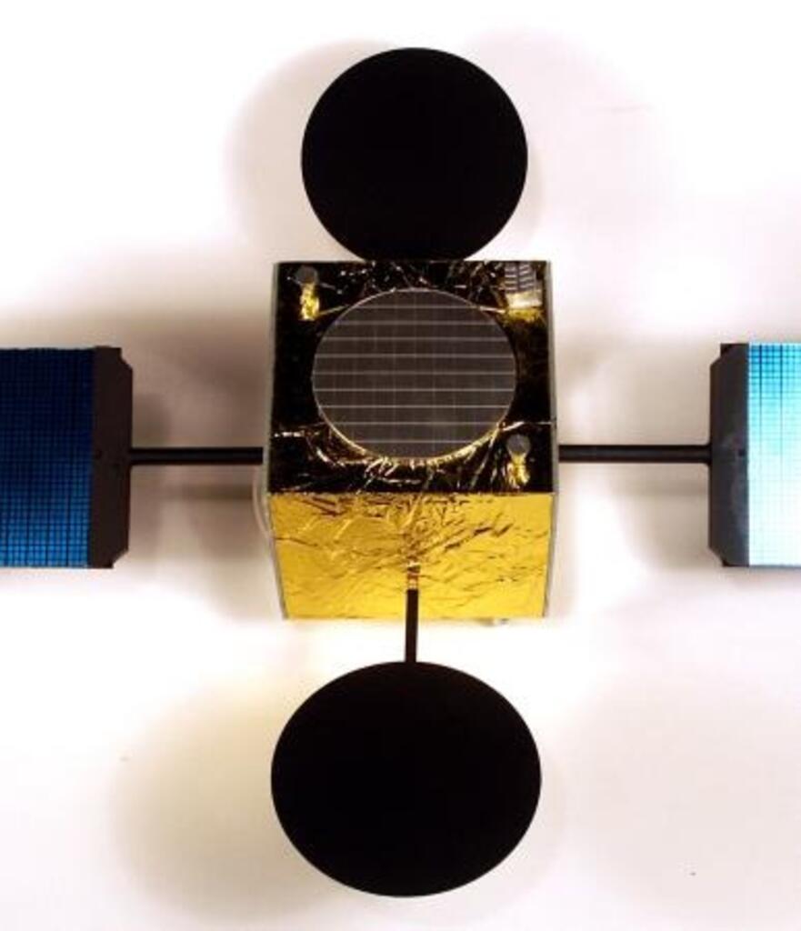 1/24th Scale GPS Satellite Model