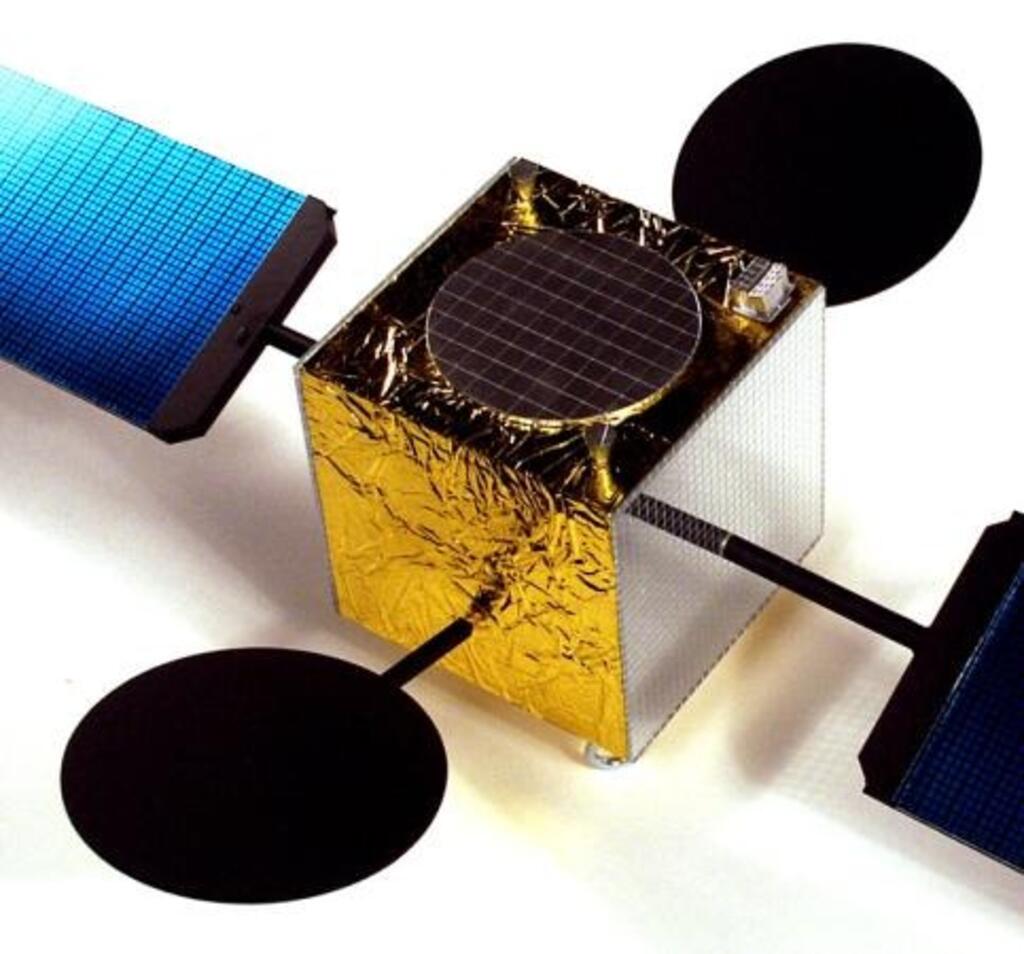 1/24th Scale GPS Satellite Model