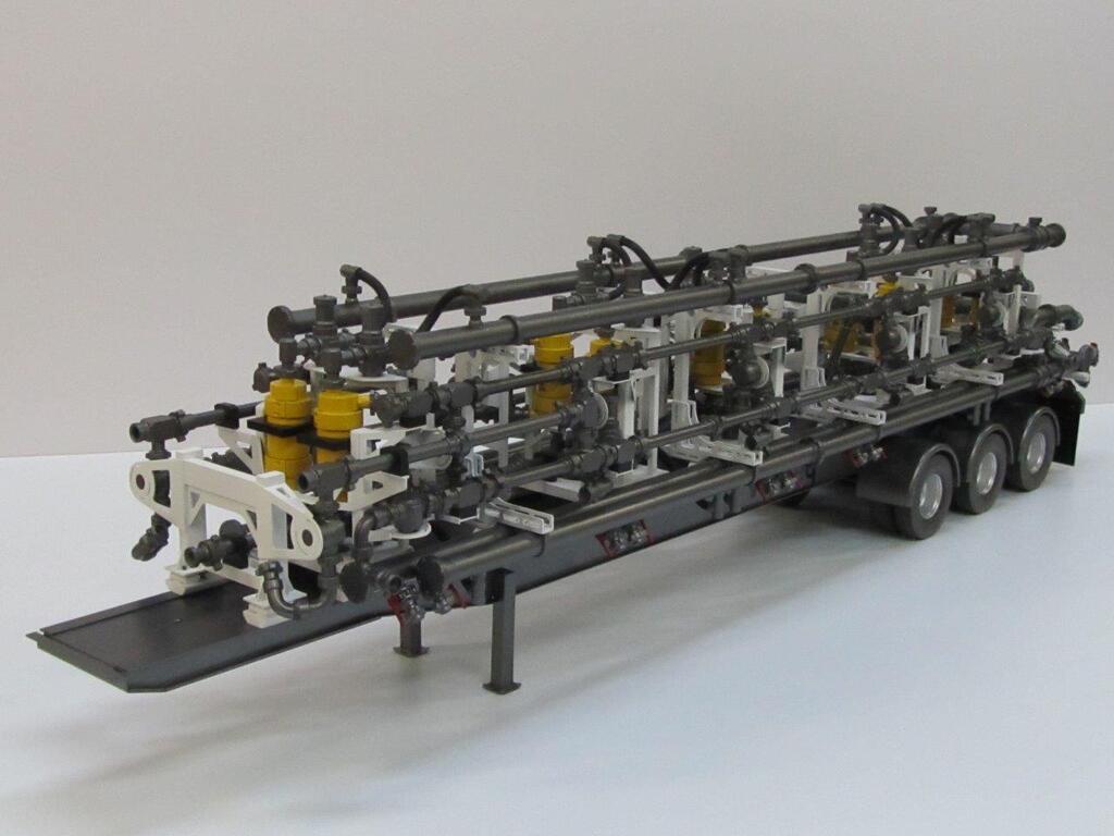Manifold Trailer Model