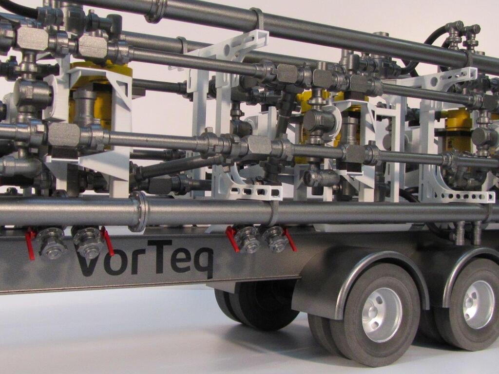 Manifold Trailer Model