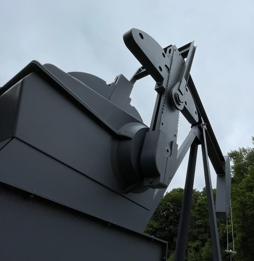 Large Working Pumpjack Model