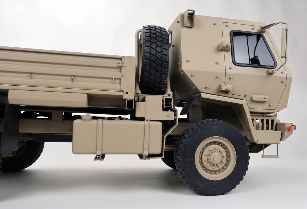 Oshkosh FMTV 1/8 Scale Remote Controlled Model