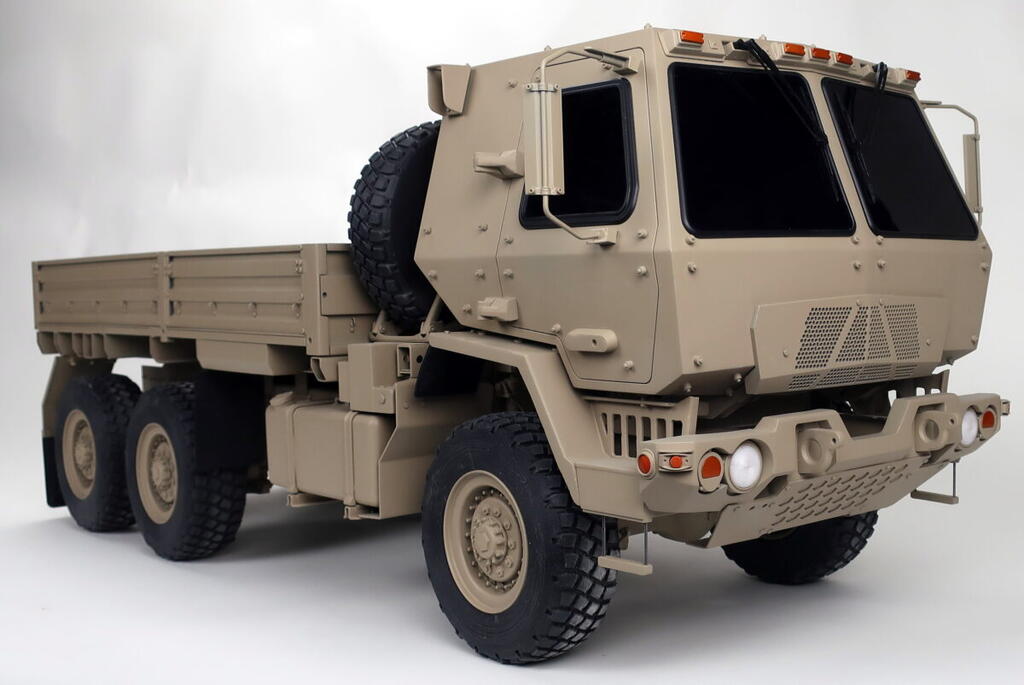 Oshkosh FMTV 1/8 Scale Remote Controlled Model