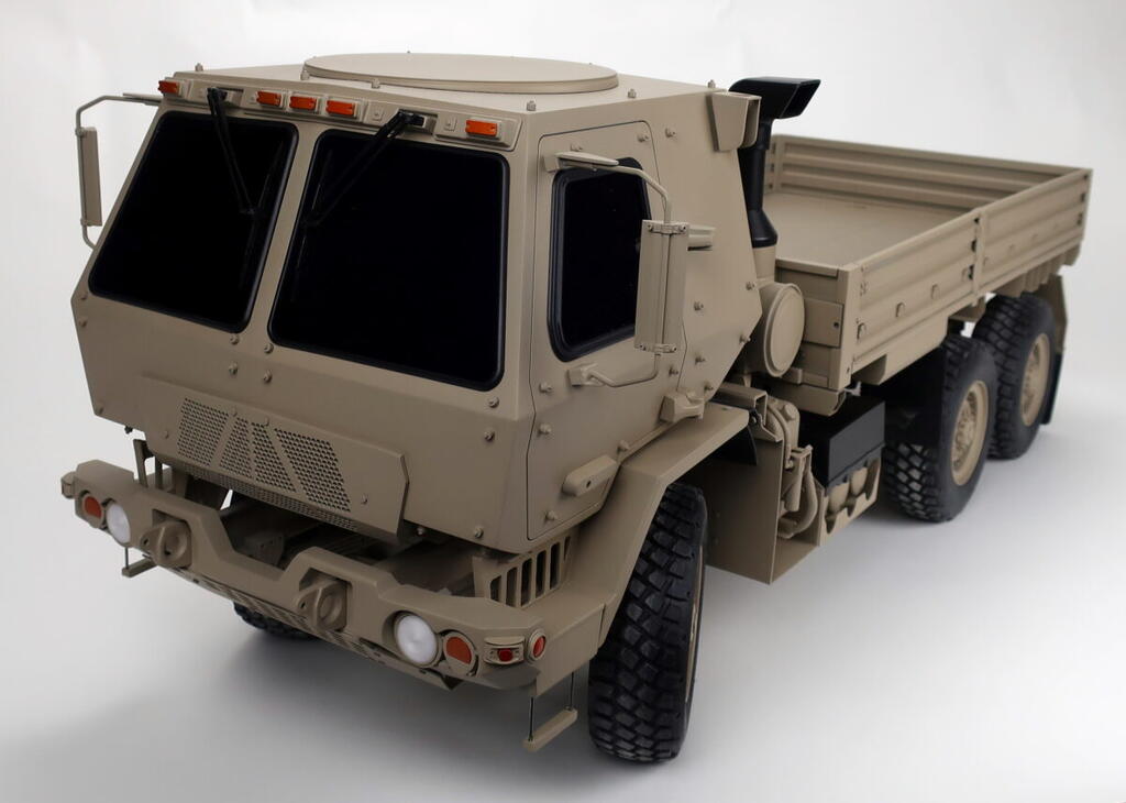 Oshkosh FMTV 1/8 Scale Remote Controlled Model