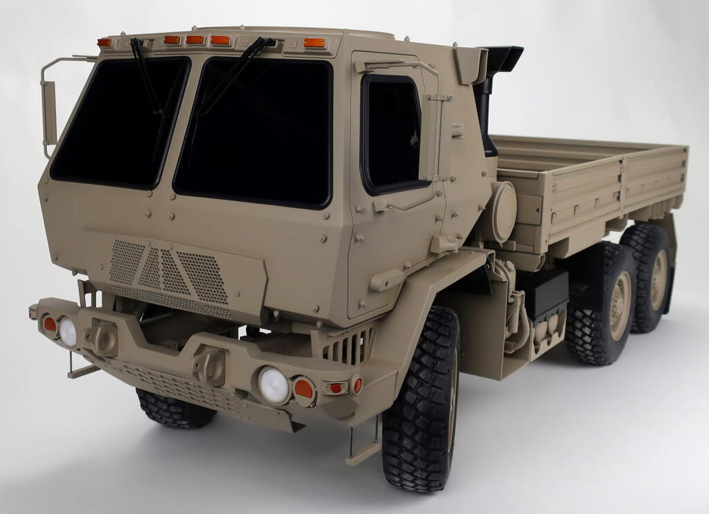 Oshkosh FMTV 1/8 Scale Remote Controlled Model