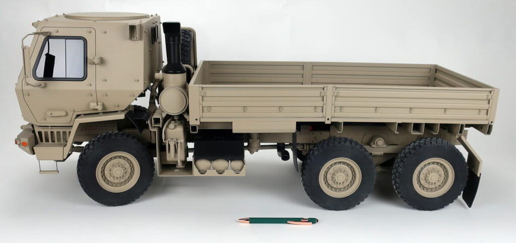 Oshkosh FMTV 1/8 Scale Remote Controlled Model