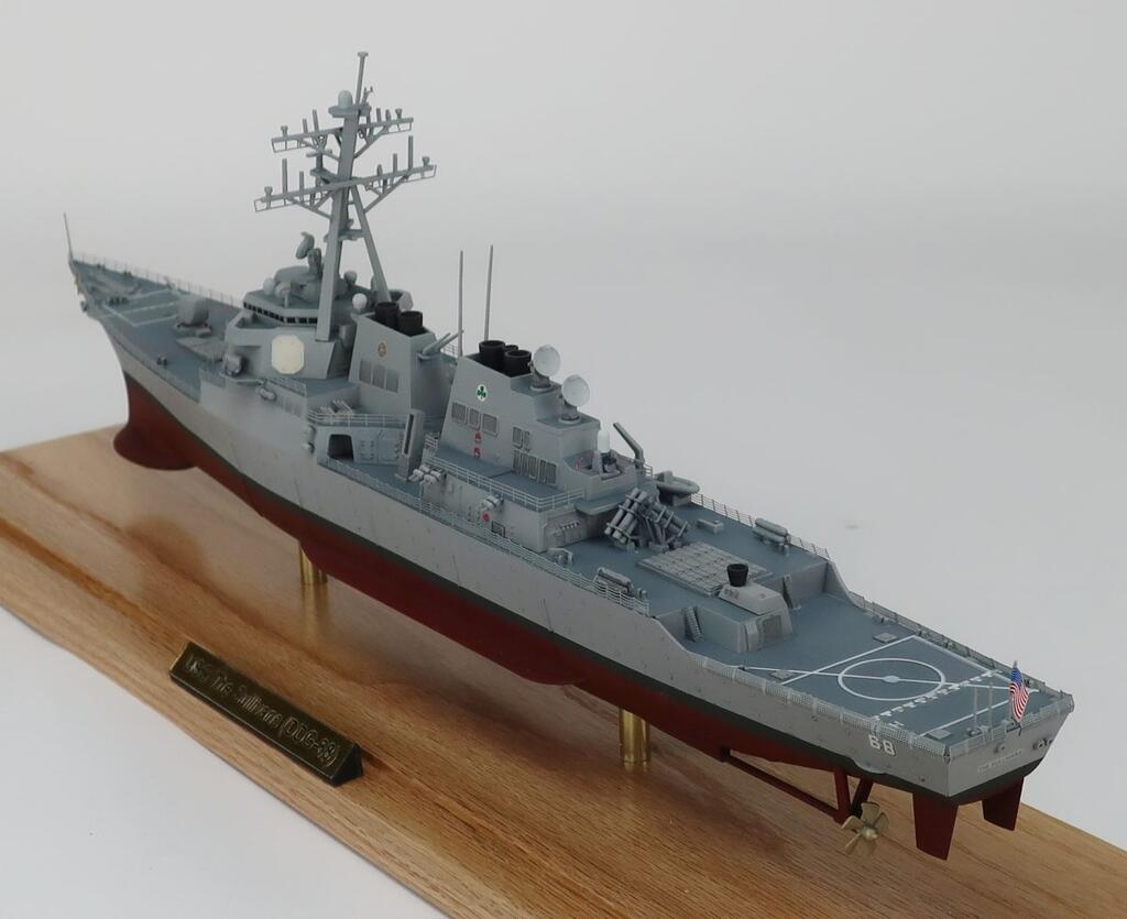 USS The Sullivans DDG-68 Boat Model