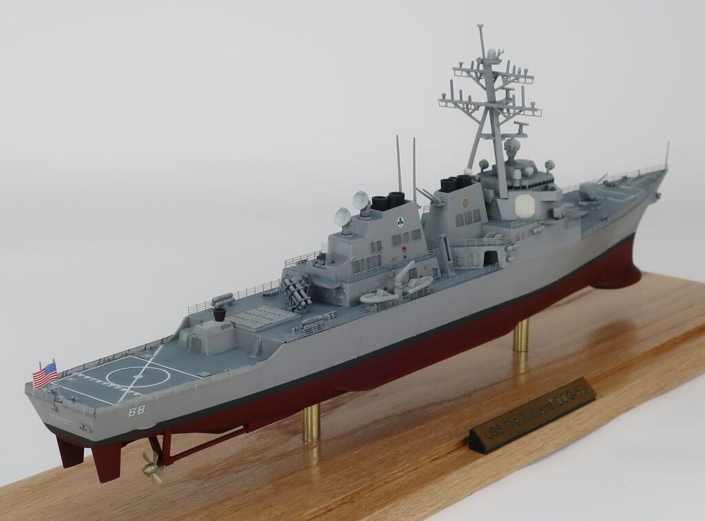 USS The Sullivans DDG-68 Boat Model