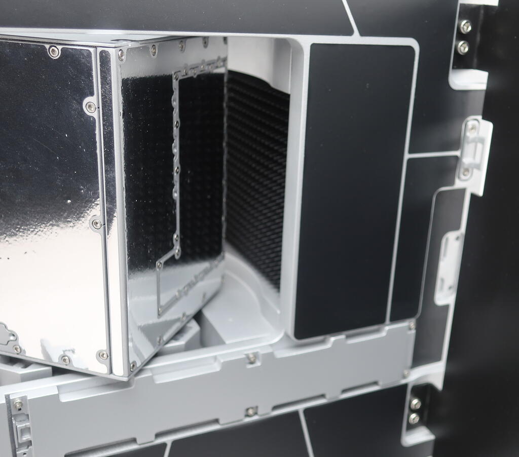 Sounders Satellite Model