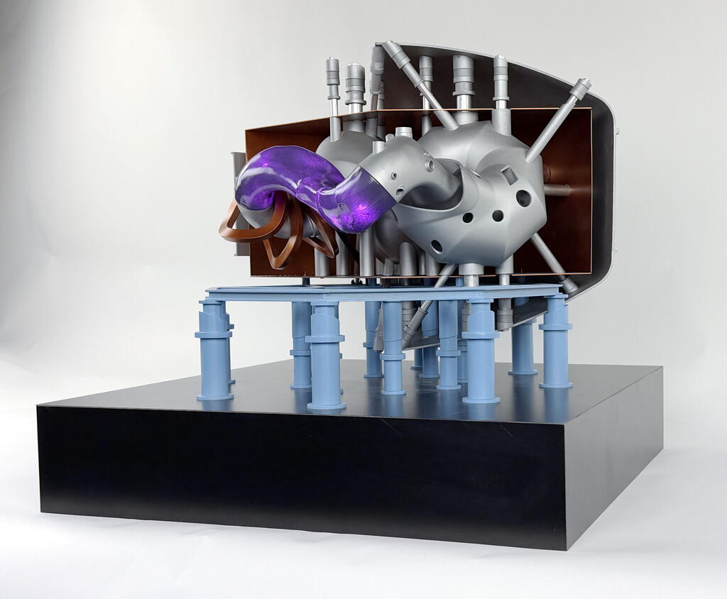 Stellarator Fusion Reactor Model