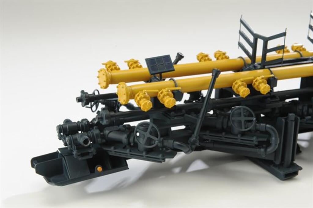 Manifold Trailer Model