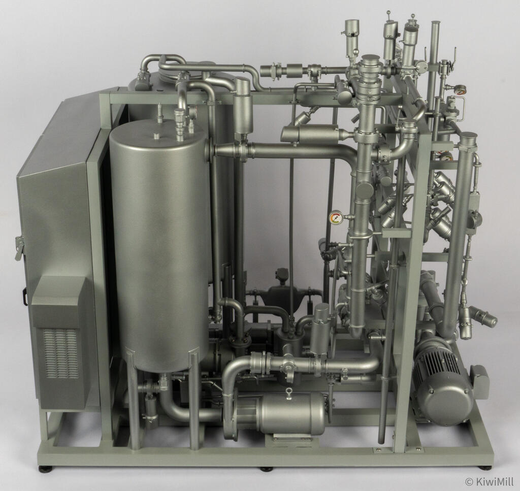 Rear side elevation of the BlenZer model with vented enclosure box, tall tank, pump and finned motor
