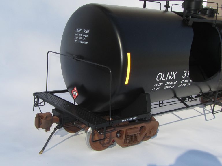 railroad tank car model KiwiMill